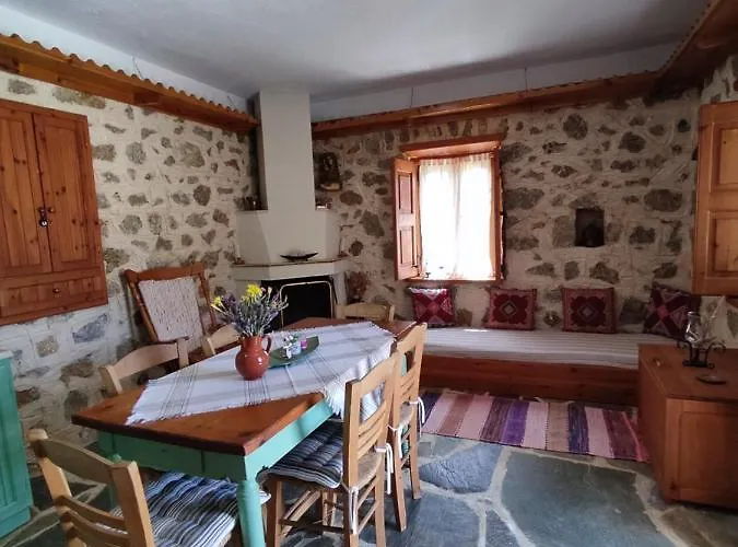 Calliope Stone House Tatil Evi *