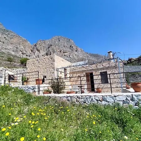 Calliope Stone House Nyaraló Emboriósz