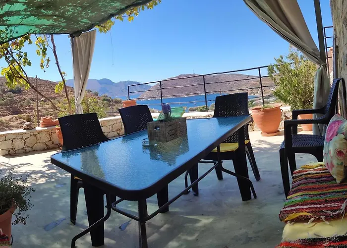 Calliope Stone House * Emborios