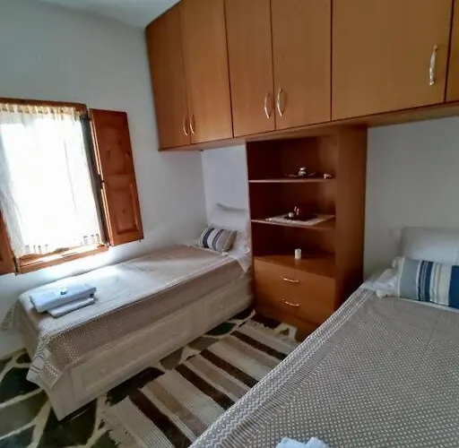 Calliope Stone House بيت للعطل